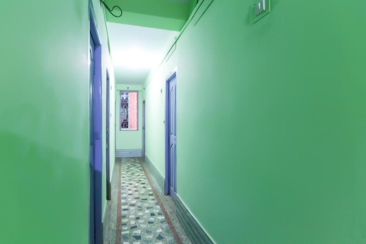 OYO 73902 Vyttila Residency Hotel Kochi Exterior foto
