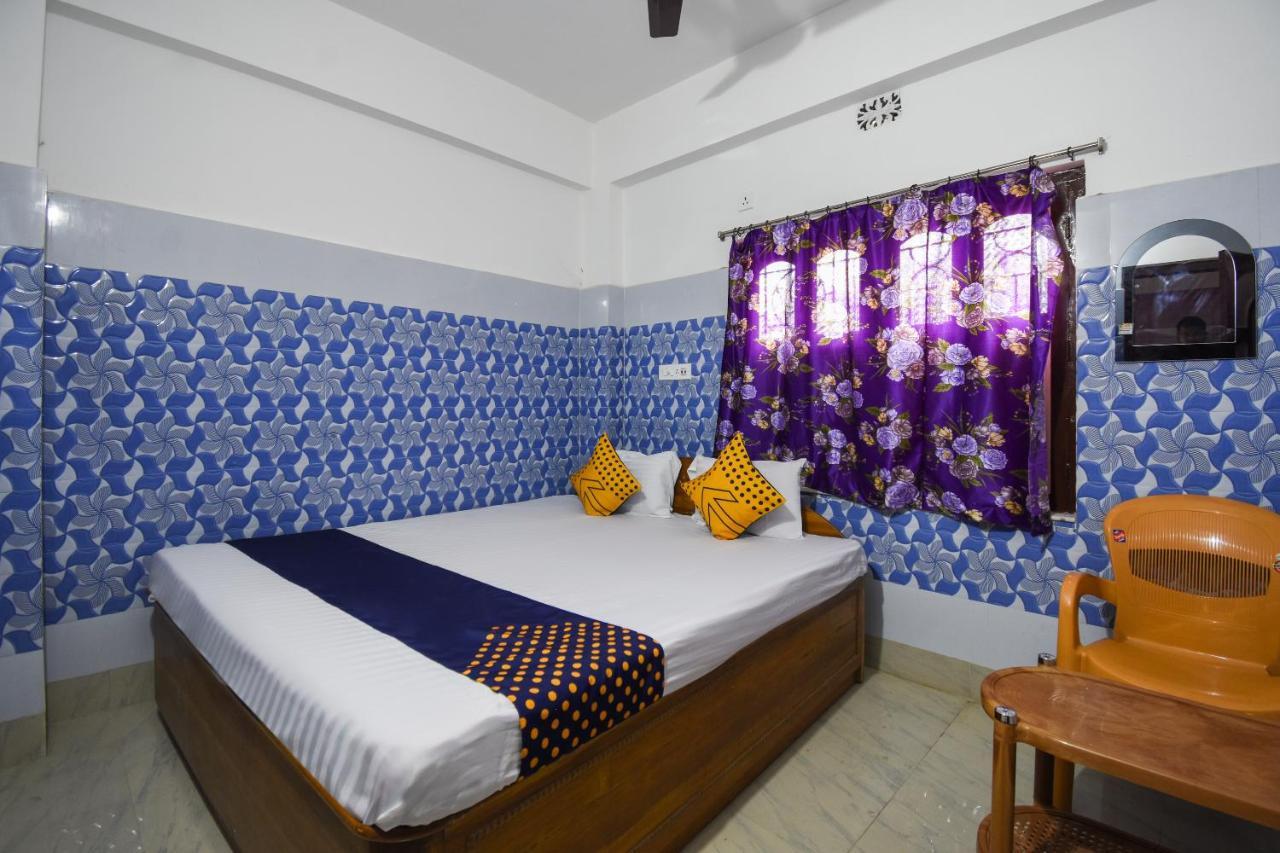 OYO 73902 Vyttila Residency Hotel Kochi Exterior foto