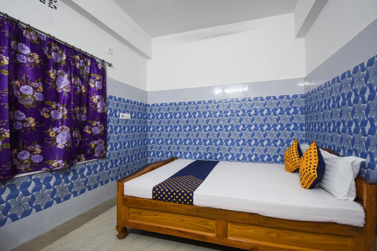 OYO 73902 Vyttila Residency Hotel Kochi Exterior foto